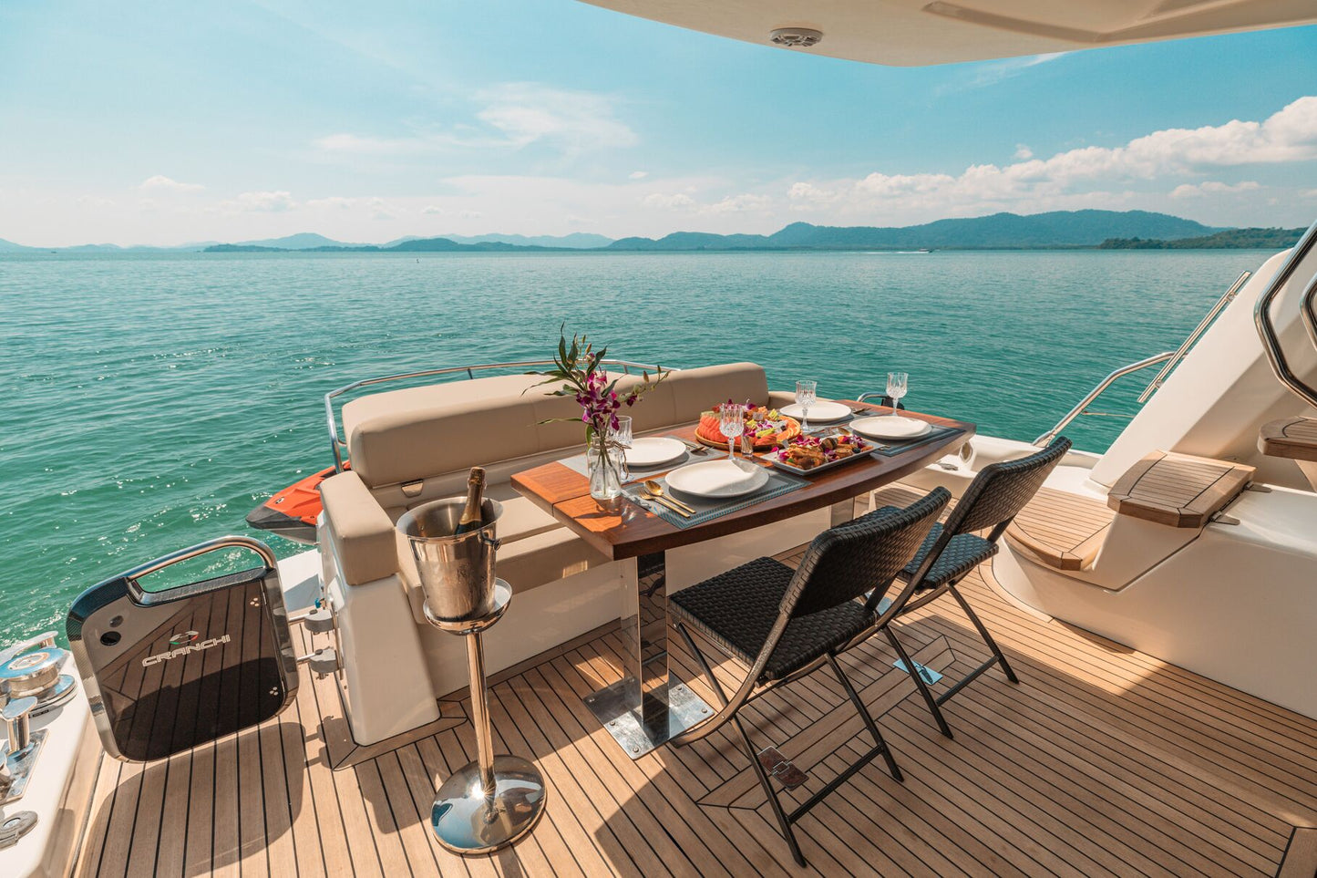 58-feet motor yacht MY058