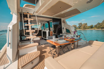 58-feet motor yacht MY058