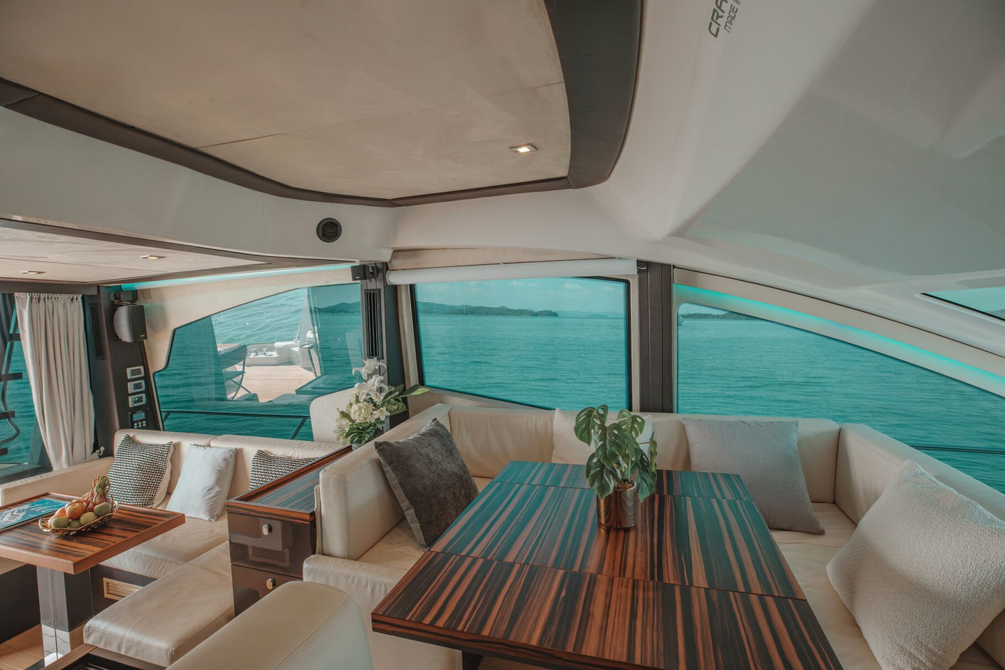 58-feet motor yacht MY058
