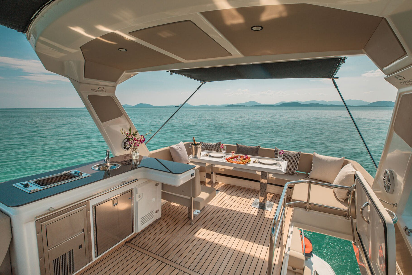 58-feet motor yacht MY058
