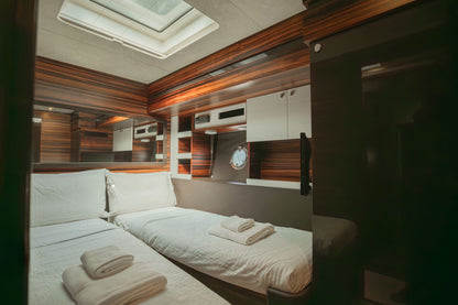 58-feet motor yacht MY058