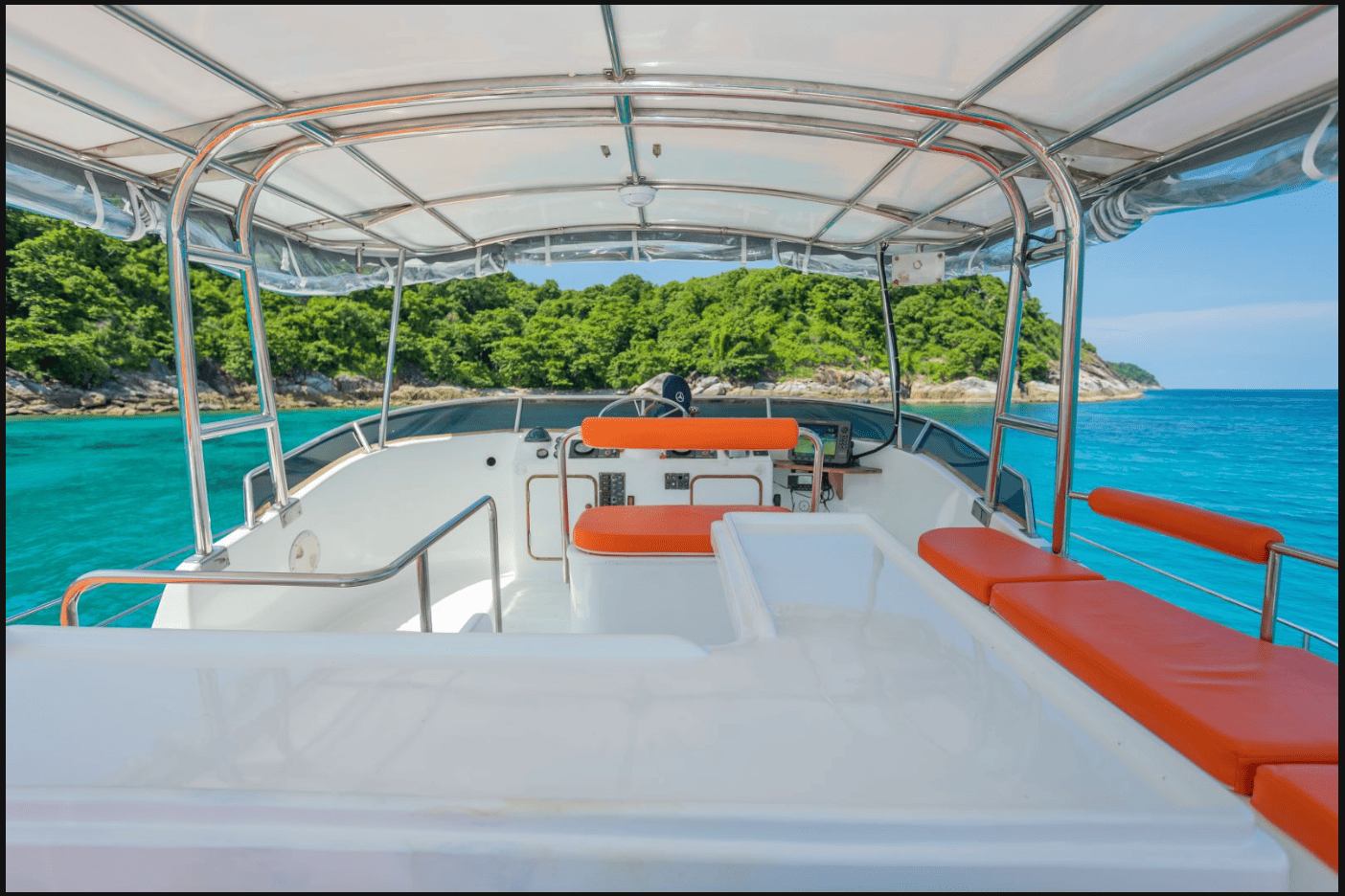42-feet motor catamaran MC042