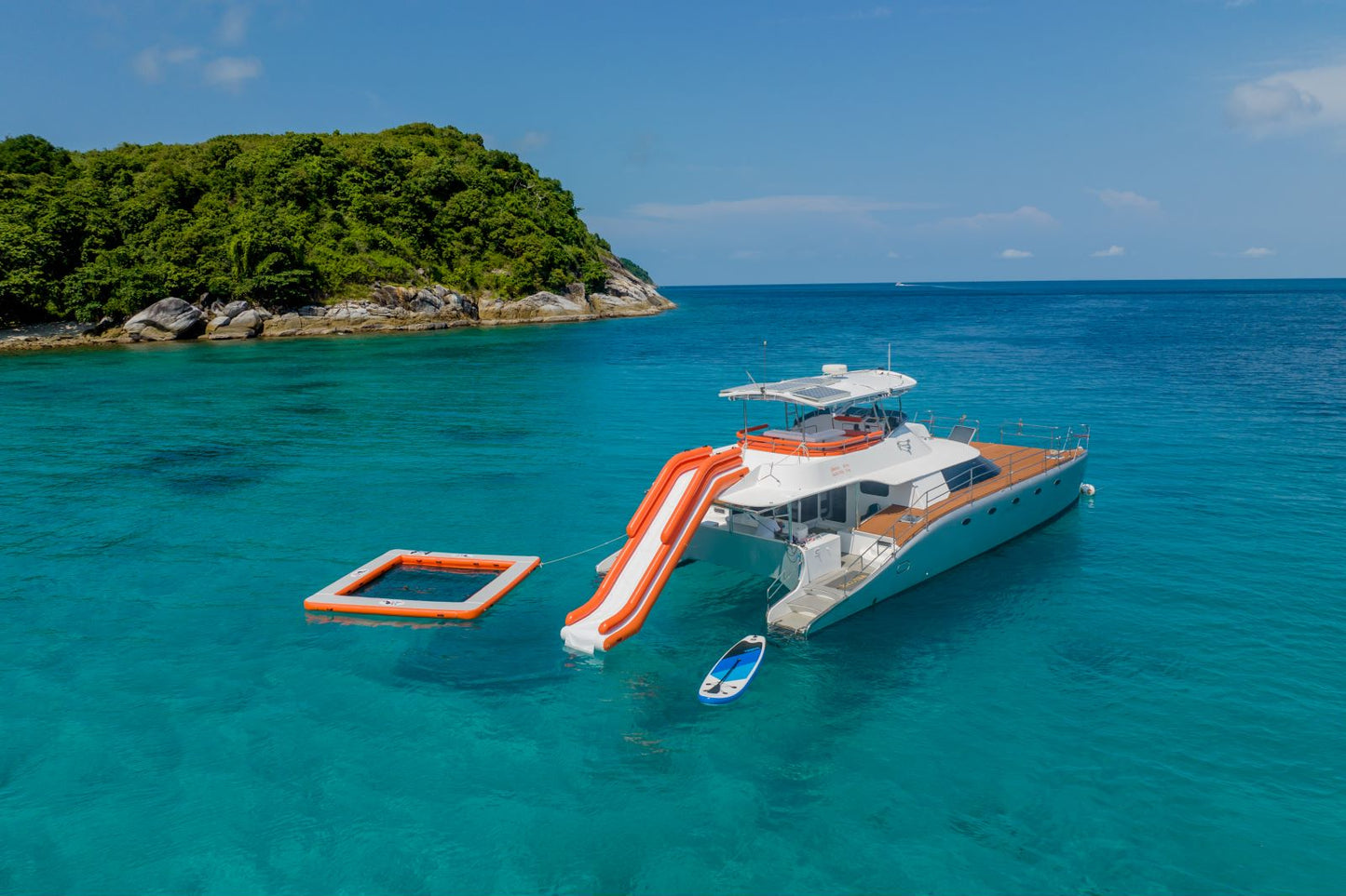 42-feet motor catamaran MC042