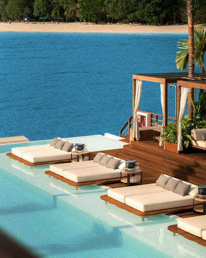 157-feet beach club BC157