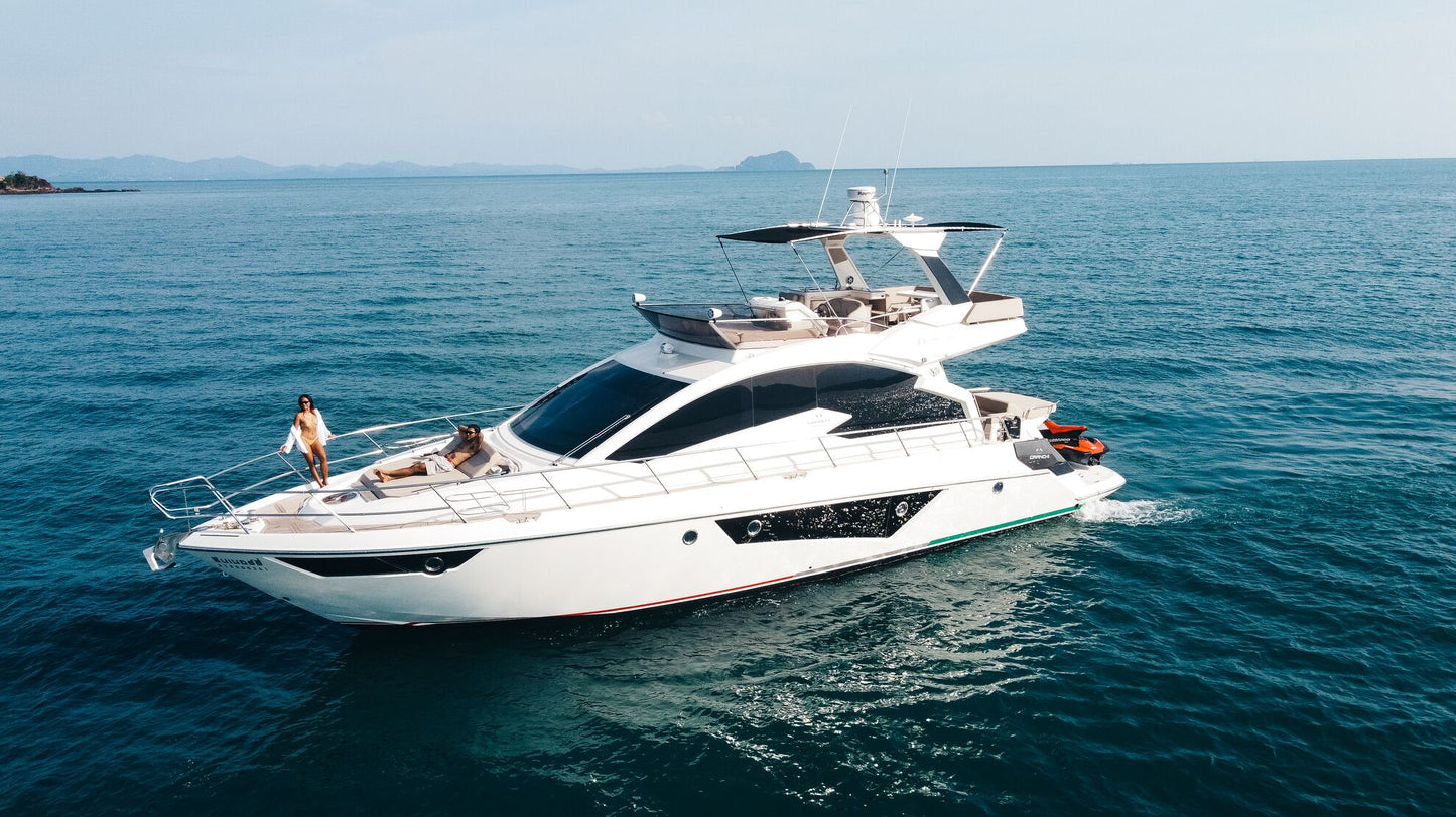 58-feet motor yacht MY058