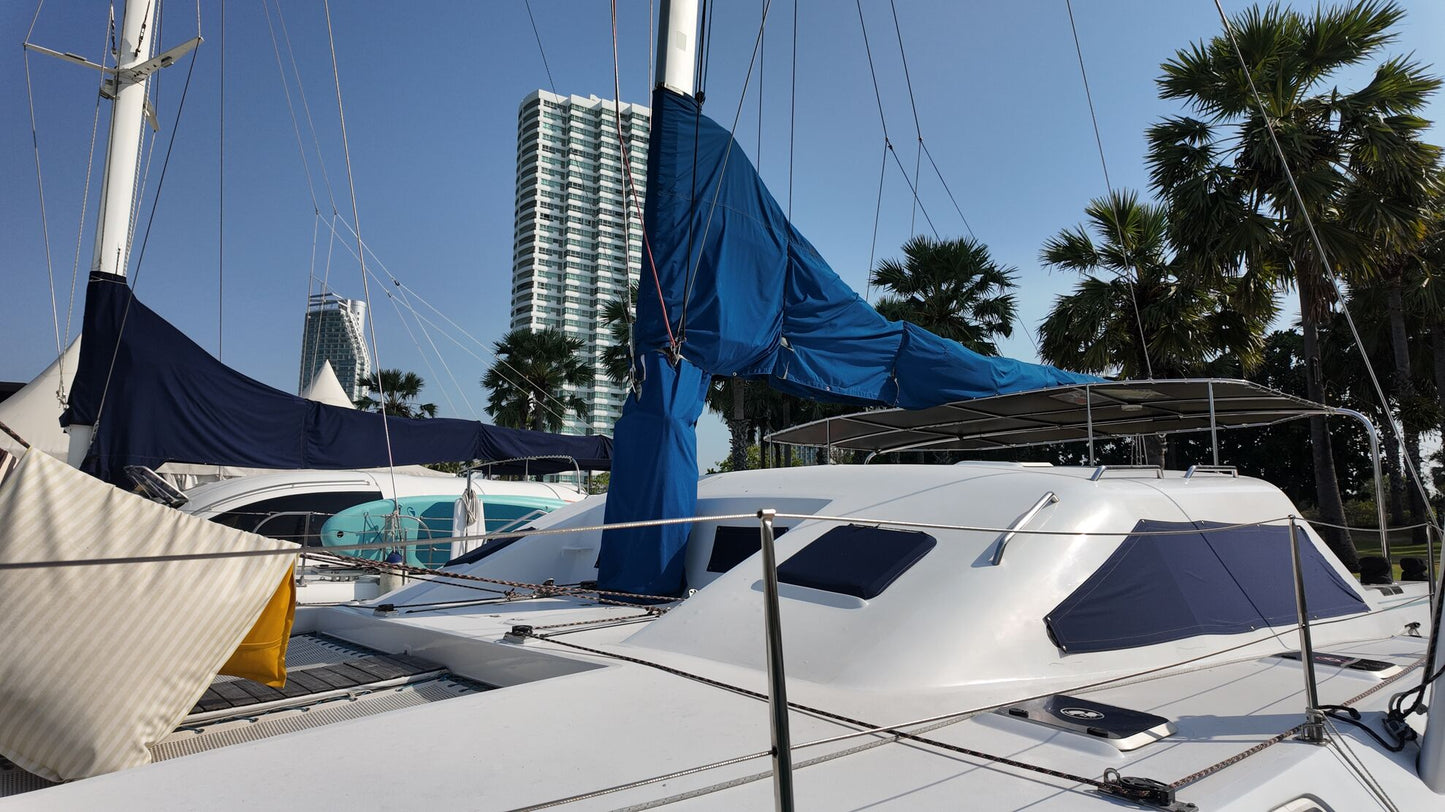 43-feet sailing catamaran SC043
