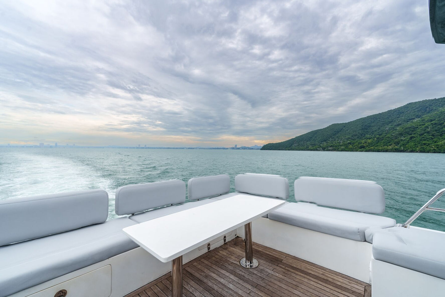 50-feet motor catamaran MC050