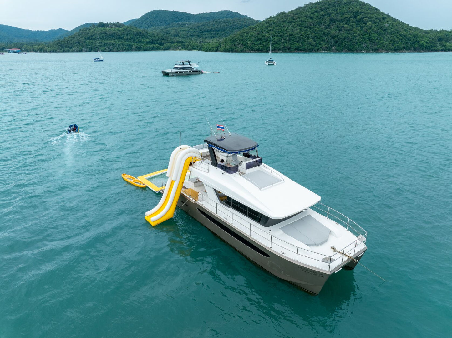 50-feet motor catamaran MC050
