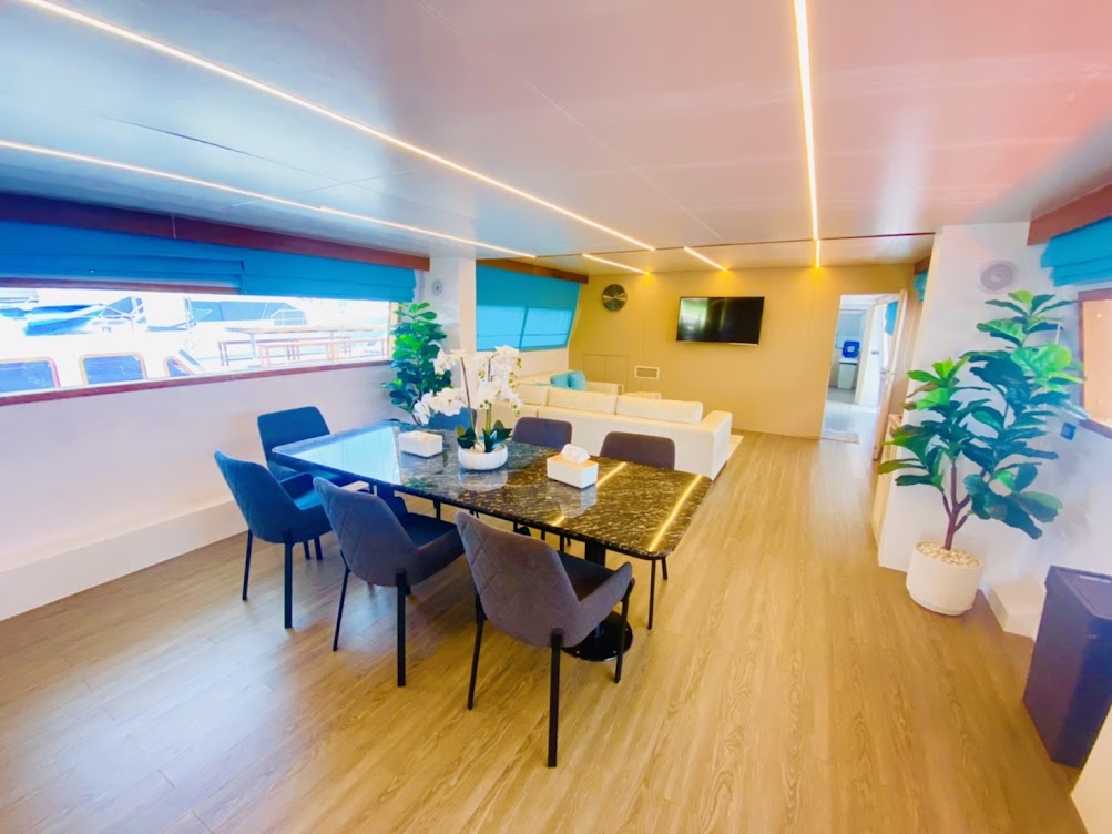 108-feet motor yacht MY108