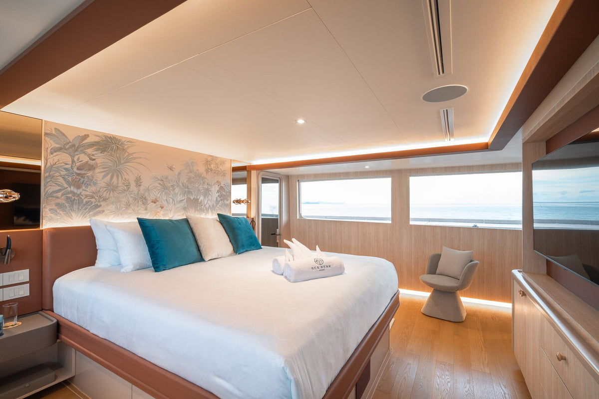 130-feet luxury yacht LY130