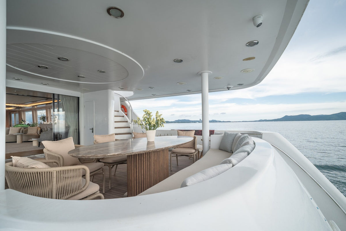 130-feet luxury yacht LY130
