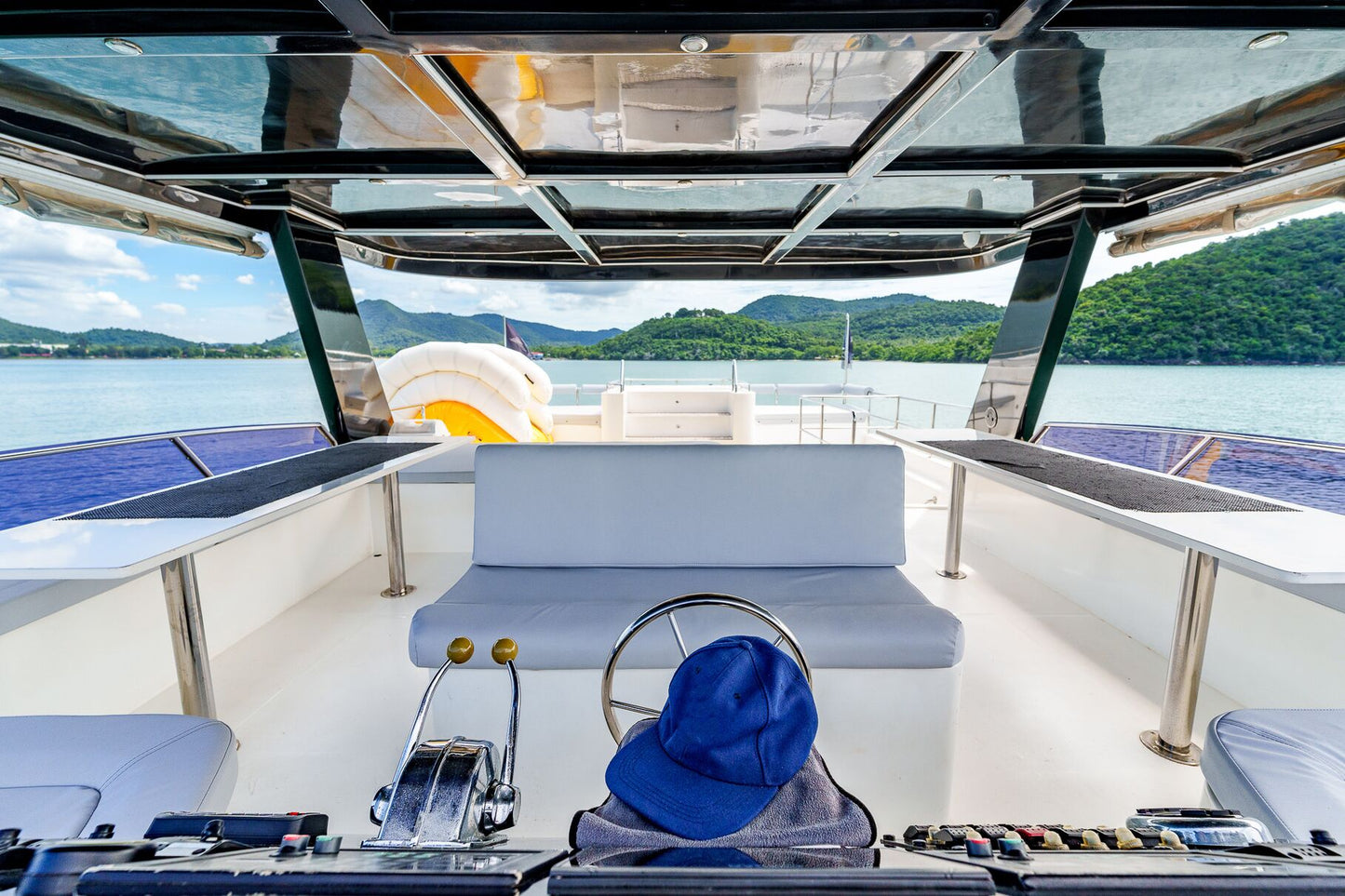 55-feet motor catamaran MC055