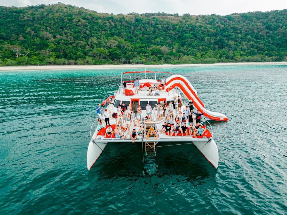 76-feet motor catamaran MC076