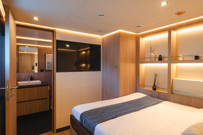73-feet luxury yacht MLY073