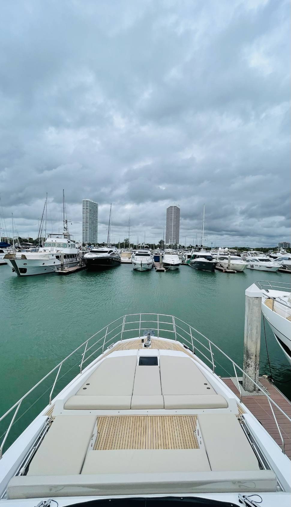 66-feet motor yacht MY066