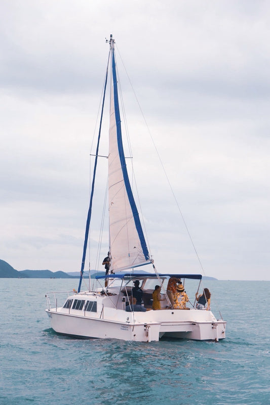 26-feet sailing catamaran SC026
