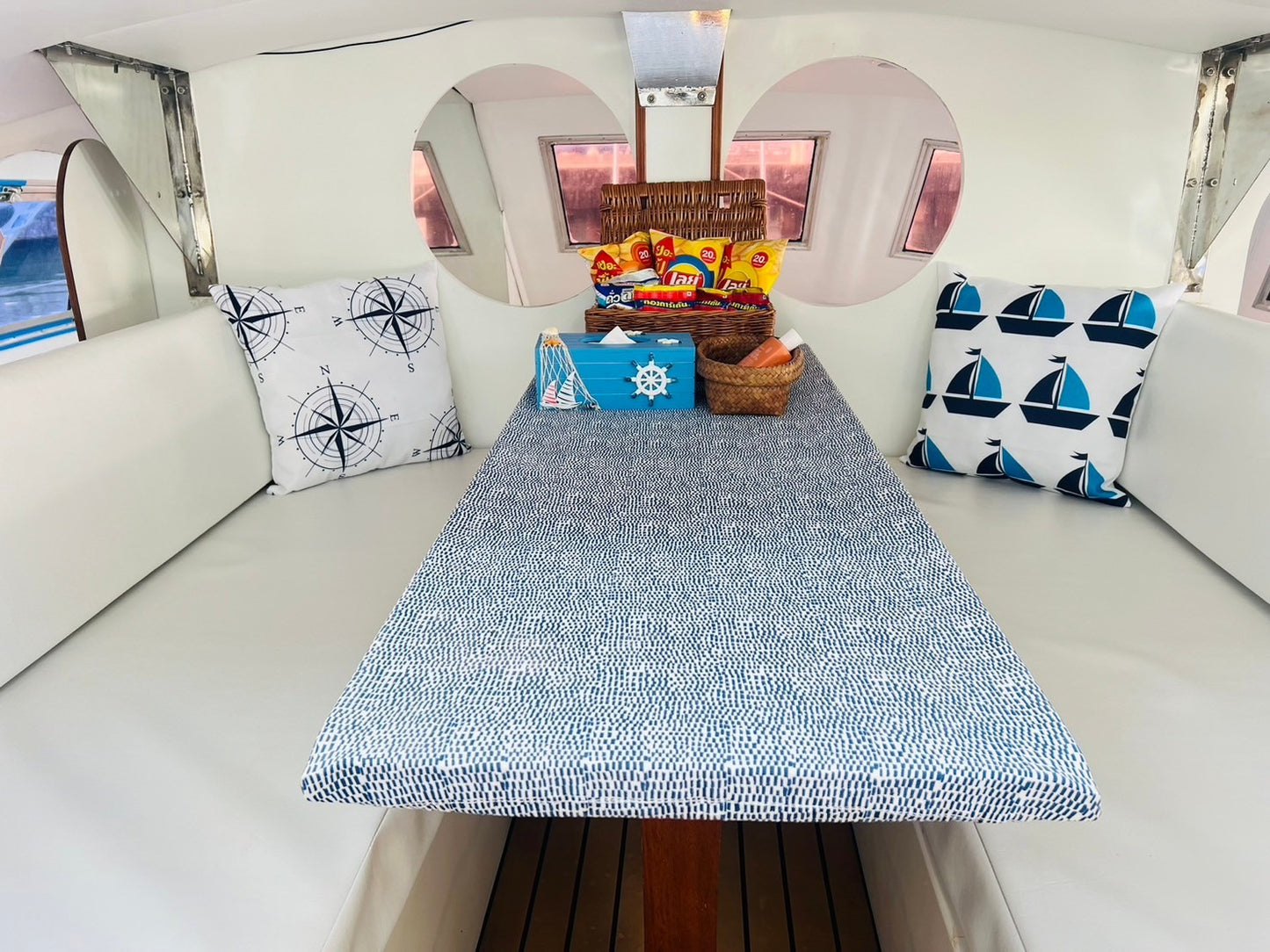 26-feet sailing catamaran SC026