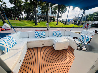 26-feet sailing catamaran SC026