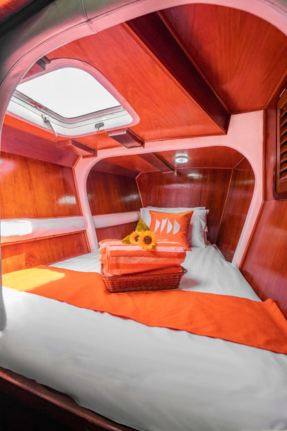 36-feet sailing catamaran SC036