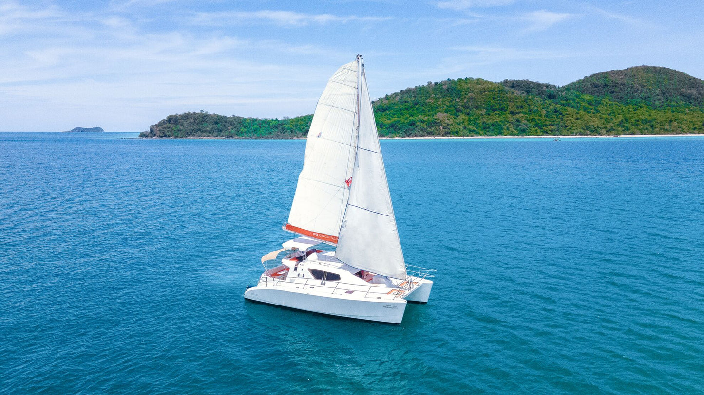 36-feet sailing catamaran SC036