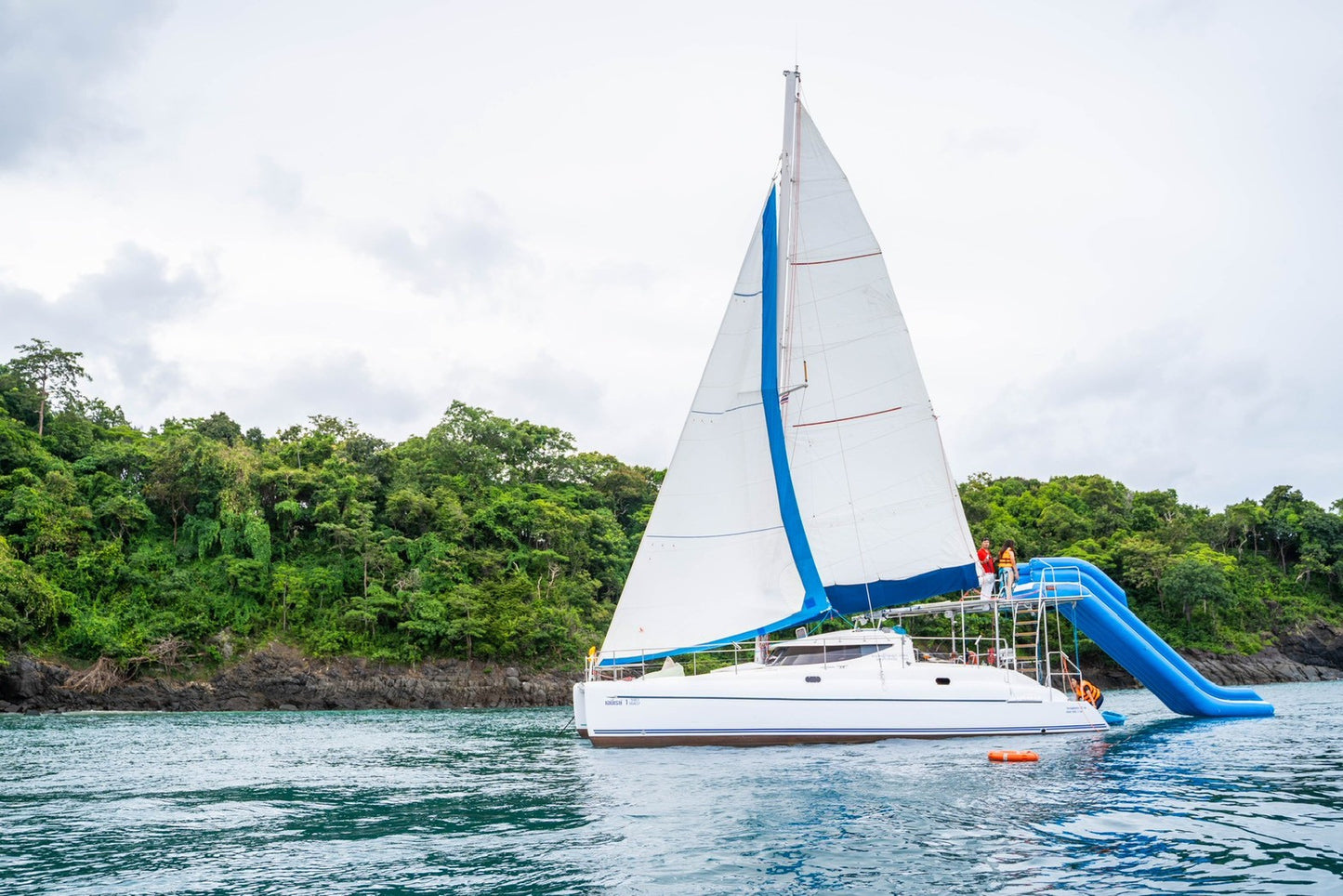 37-feet sailing catamaran SC037