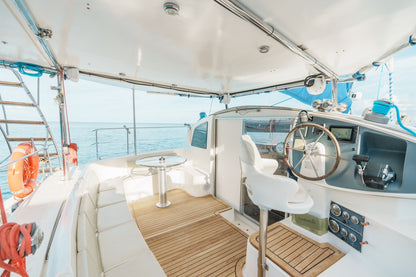 37-feet sailing catamaran SC037