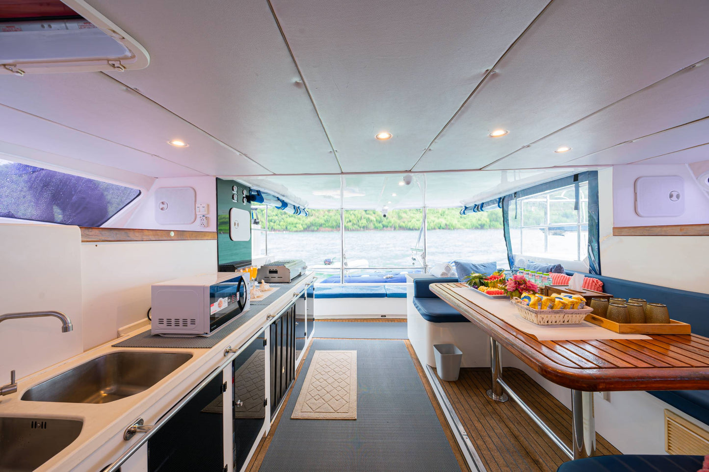 38-feet sailing catamaran SC038