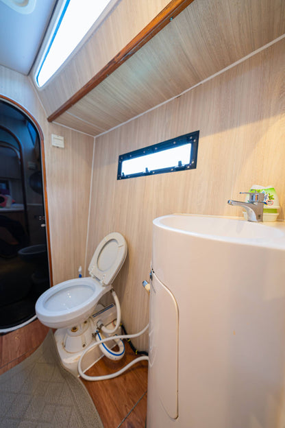 38-feet sailing catamaran SC038
