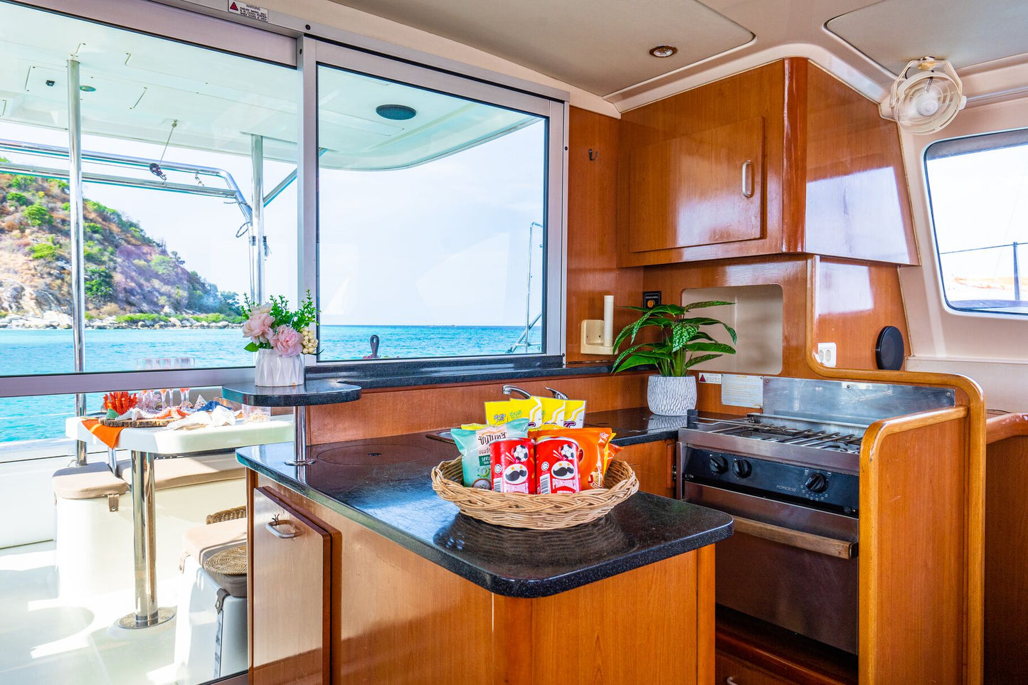 39-feet sailing catamaran SC039