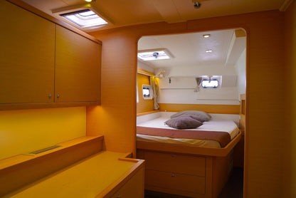 40-feet sailing catamaran SC040