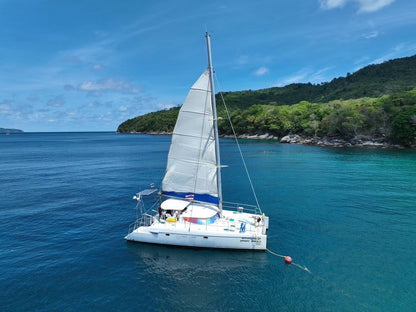 42-feet sailing catamaran SC042