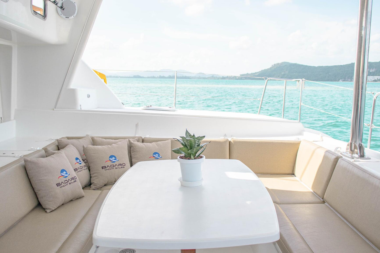 44-feet sailing catamaran SC044