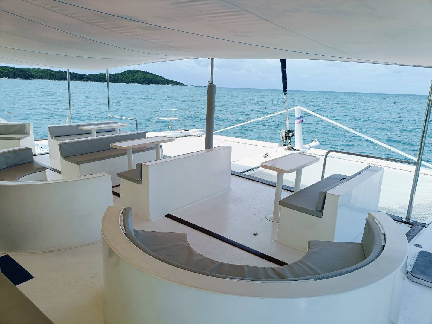 82-feet beach club BC082