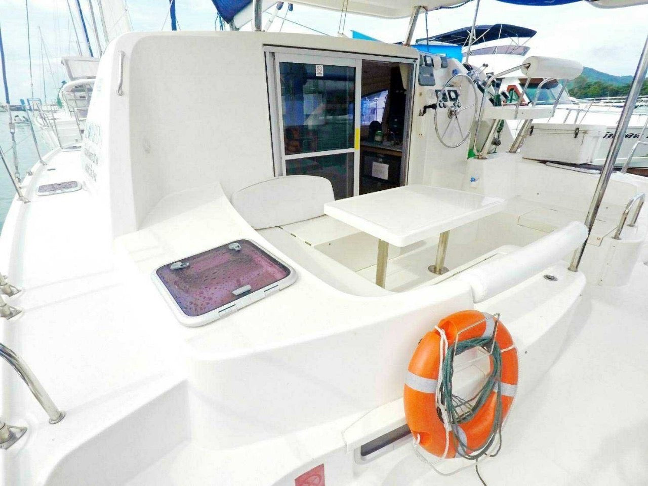 38-feet sailing catamaran SC038