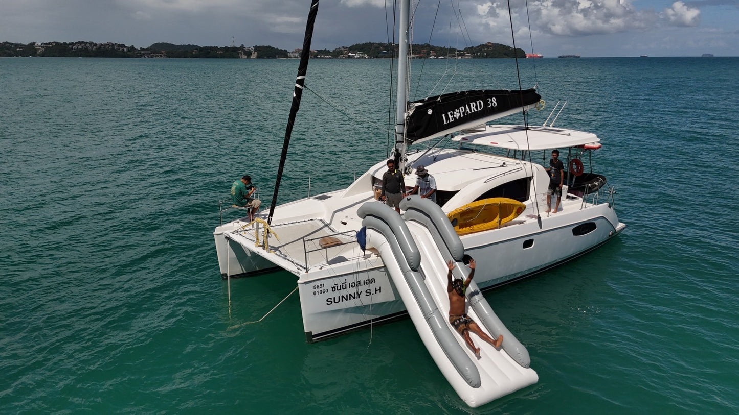 38-feet sailing catamaran SC038