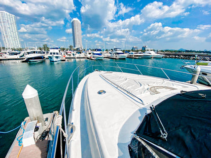 55-foot Motor Yacht_noUse