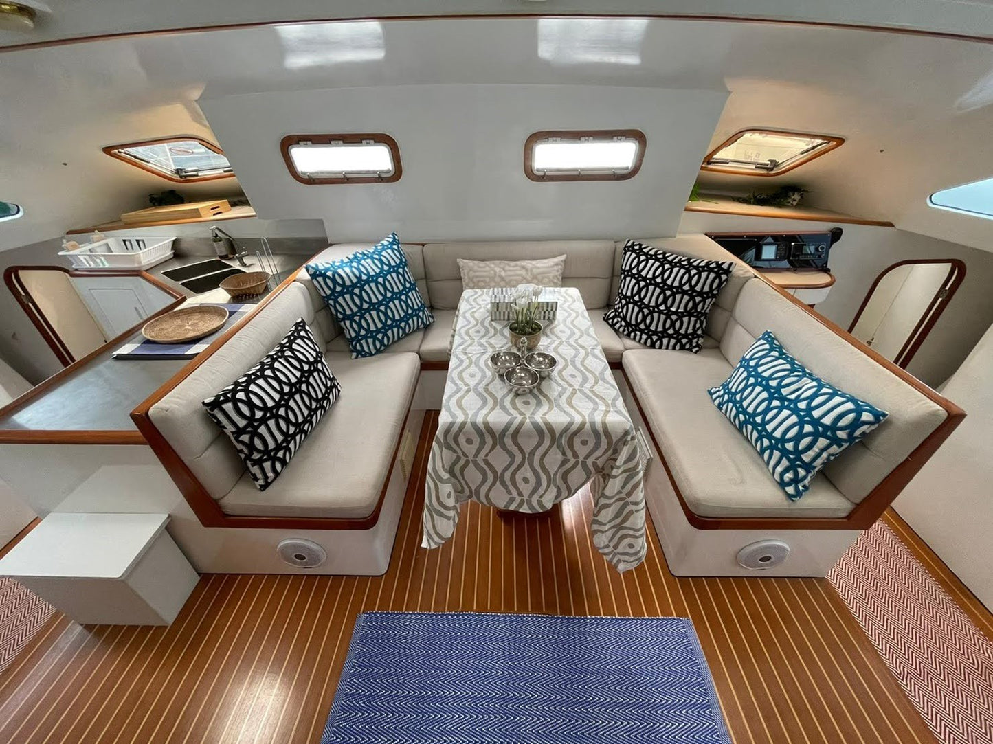 43-feet sailing catamaran SC043